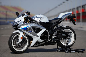 suzuki-gsx-r-600.jpg