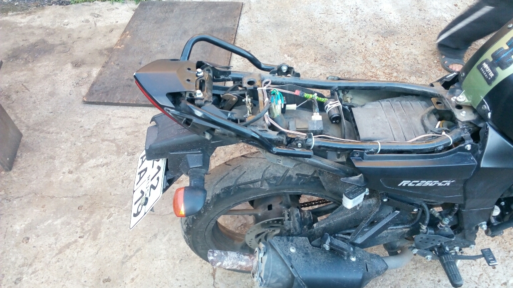 Как снять сиденье рейсер 300 Racer Nitro 250 Багажник под кофр. - Racer - Форум о мотоциклах и скутерах, прои